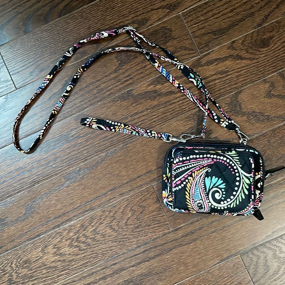 Vera Bradley Crossbody/Wristlet. Black Floral